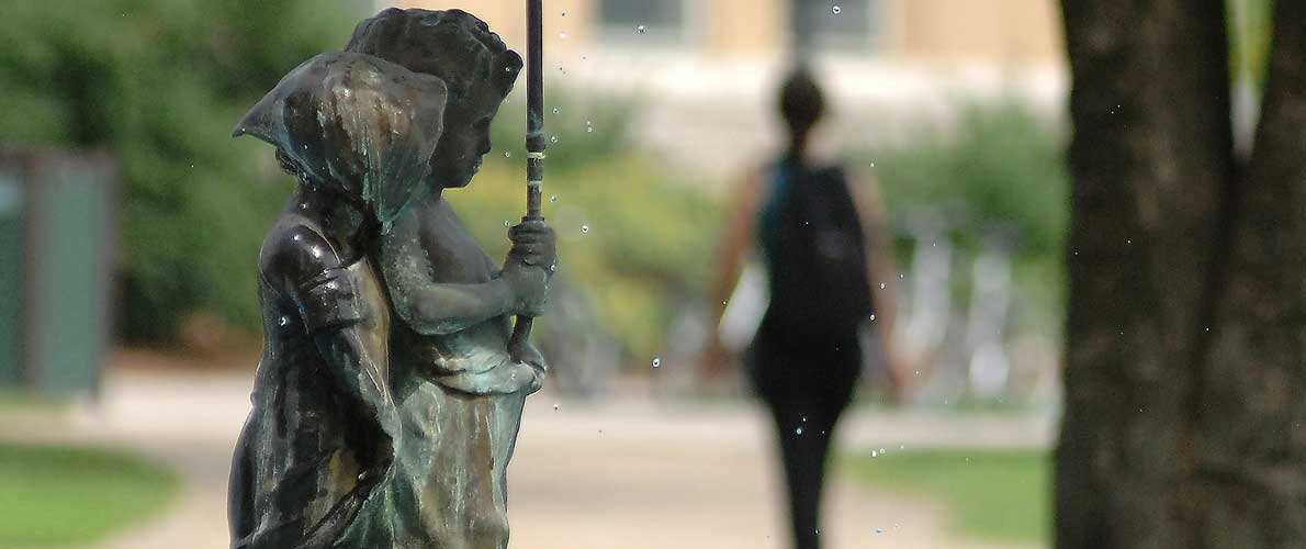 SIU Paul and Virginia Statue