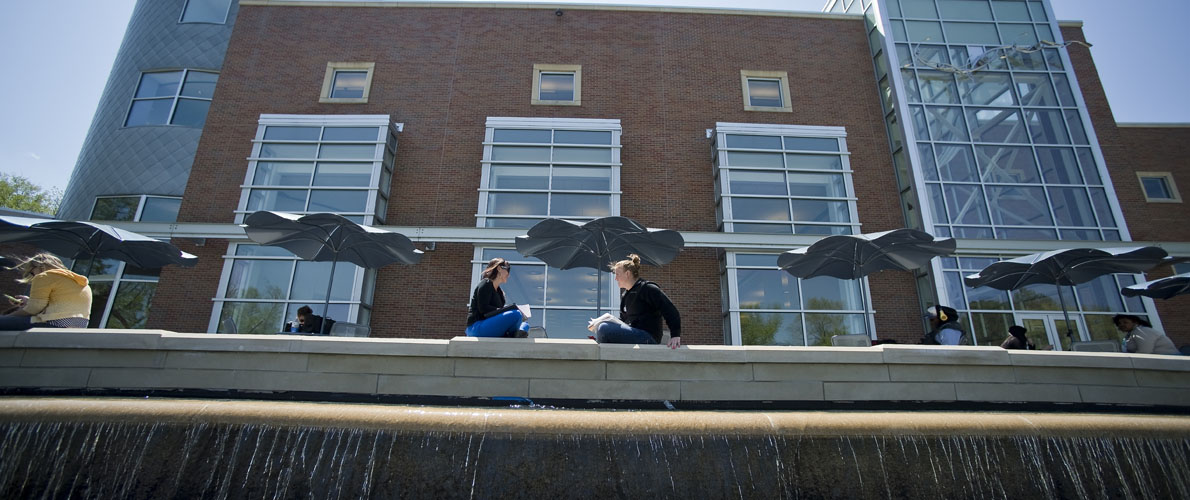 outside of morris library